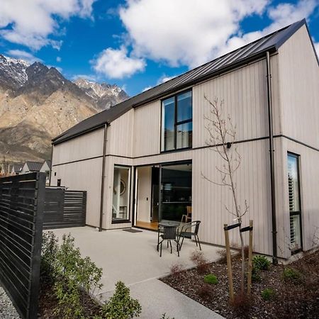 Nestled Below The Remarkables Queenstown Exterior photo