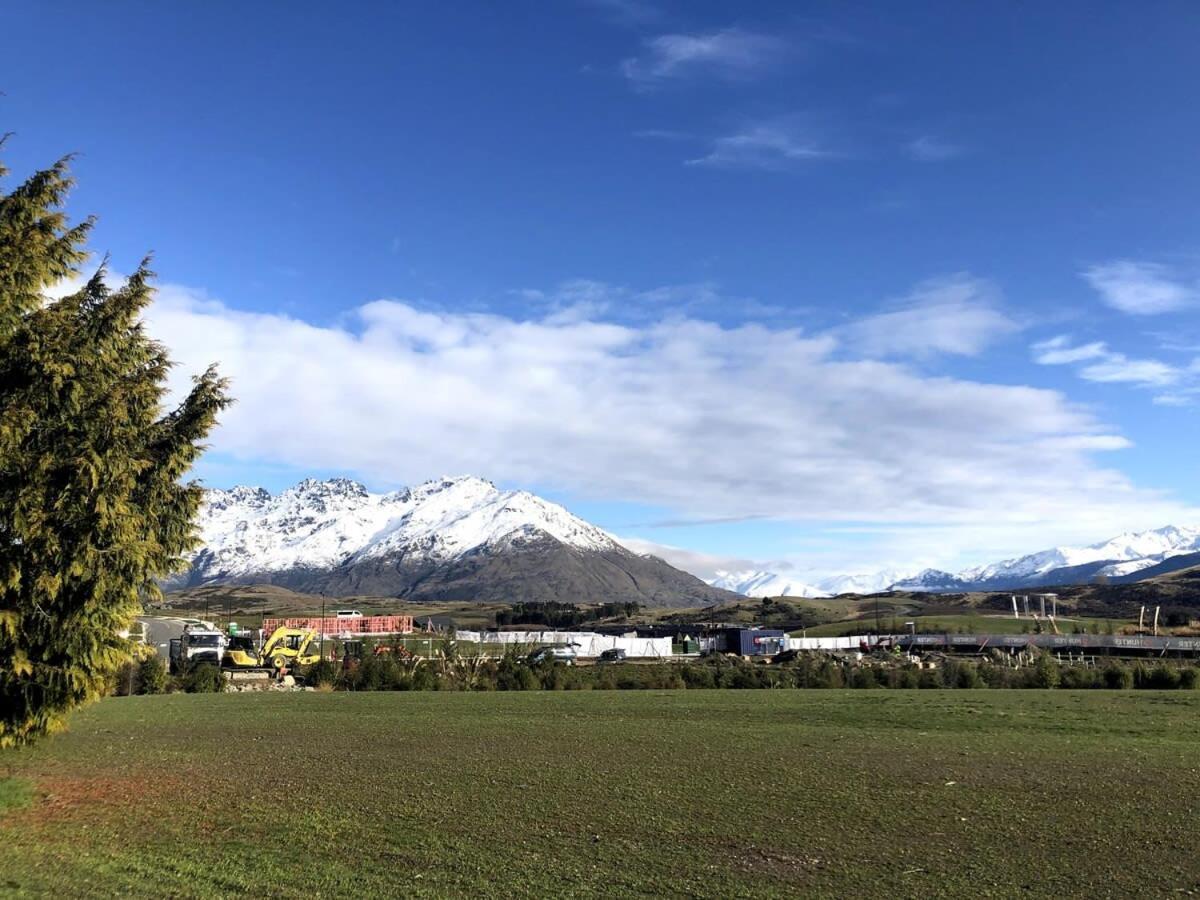 Nestled Below The Remarkables Queenstown Exterior photo