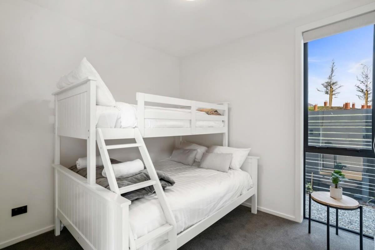 Nestled Below The Remarkables Queenstown Exterior photo