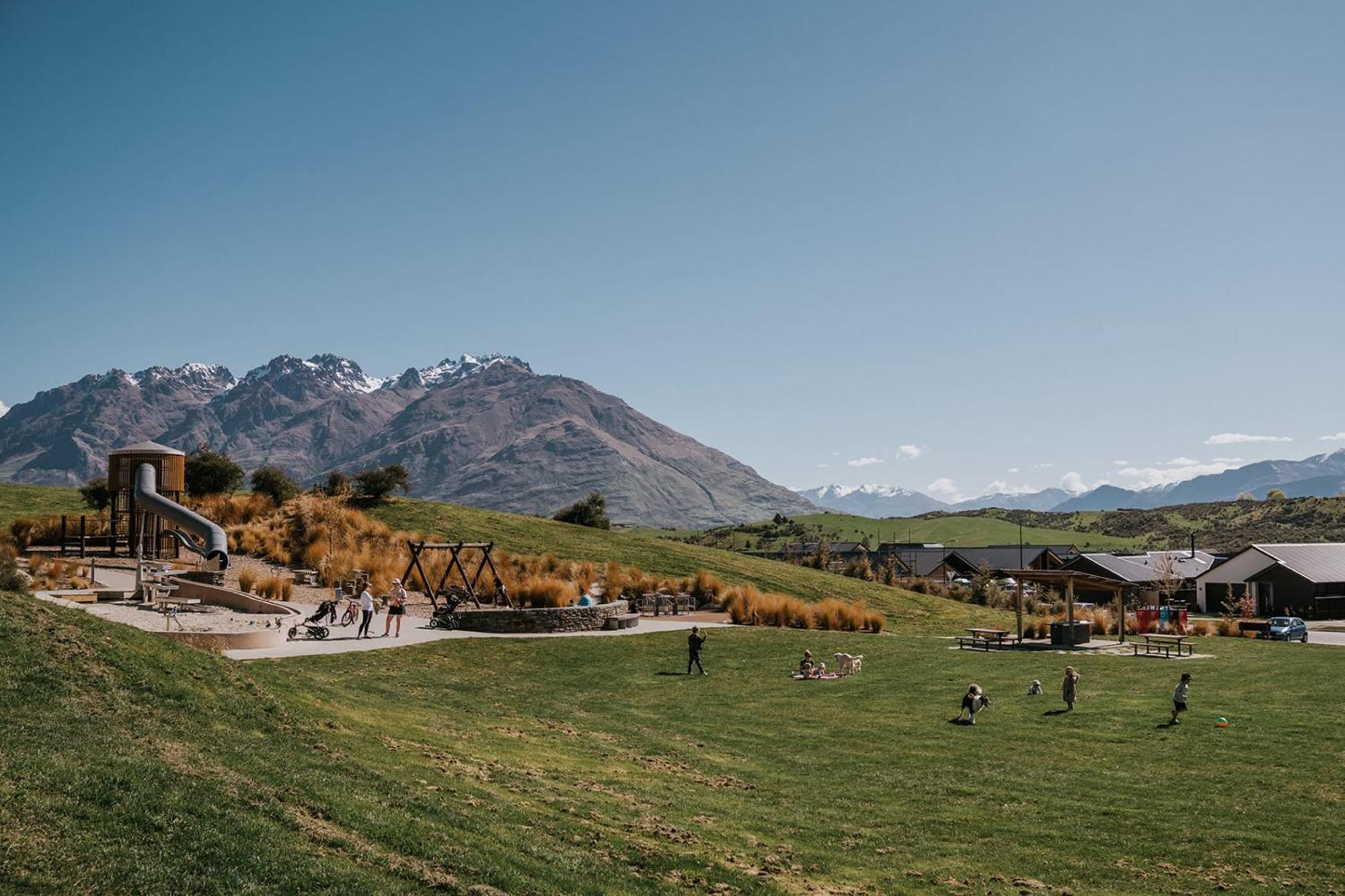 Nestled Below The Remarkables Queenstown Exterior photo